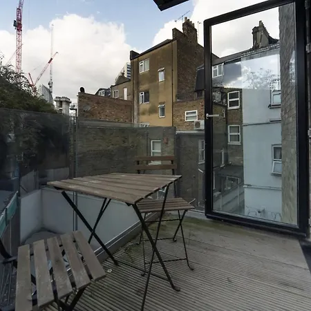 Palmer - Elephant & Castle Apartment