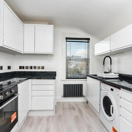 Nicely Furnished Double - Close To Croydon Hospital Guest house Thornton Heath