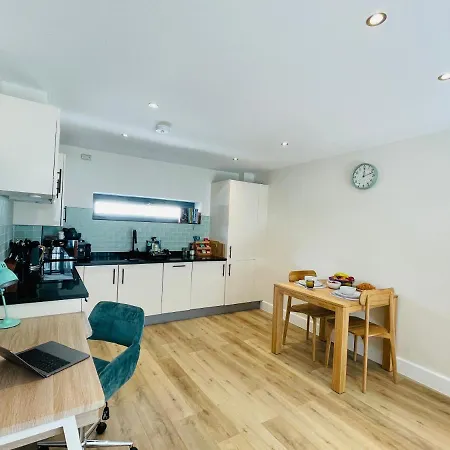 The Farringdon Flat *