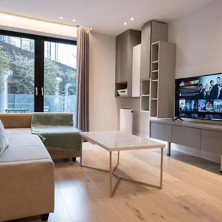 Palmer - Elephant & Castle Apartment London