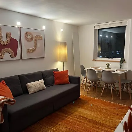 Heart Of Covent Garden - 2 Bed