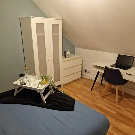 Holiday home What A Great Location In With 4 Bedrooms!