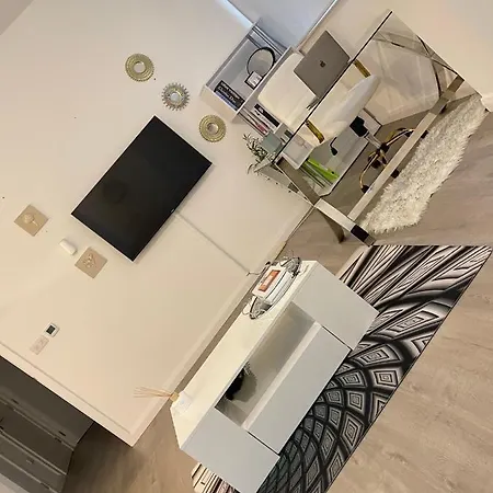 Nest Apartment Goodmayes