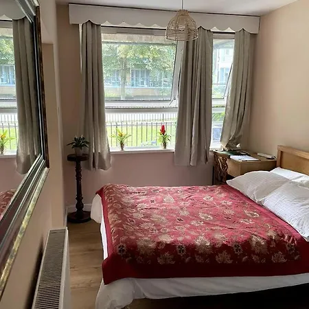 Appartamento Spacious Bedroom Near Tube *