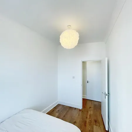 1 Bedroom Gem, Prime Location. London