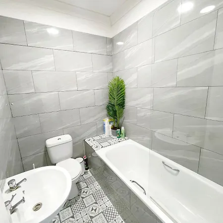 1 Bedroom Gem, Prime Location.