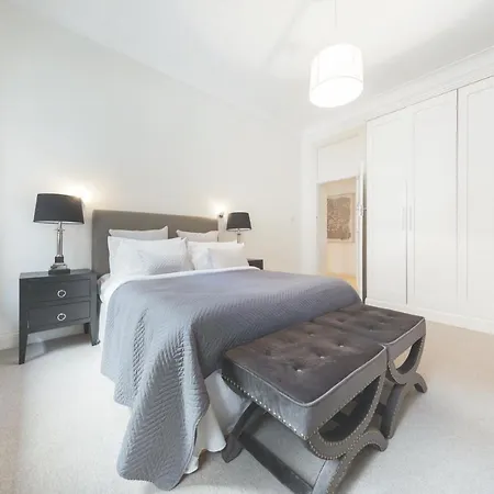 Chelsea Flat Apartment London