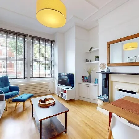 Spacious 2bd Cricklewood Apartment