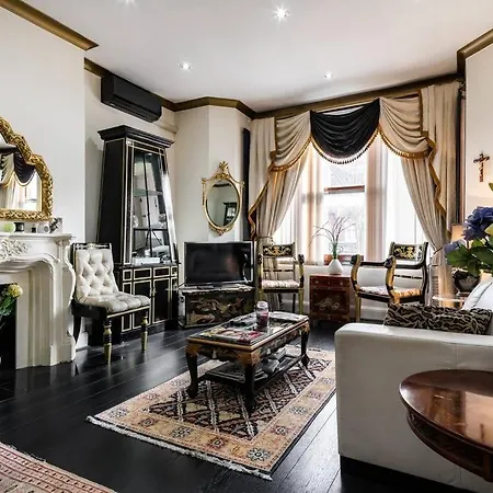 Stunning Three Bed In West Hampstead Apartment *