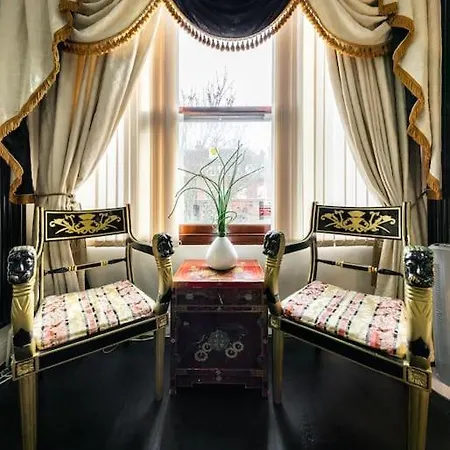 Stunning Three Bed In West Hampstead * London