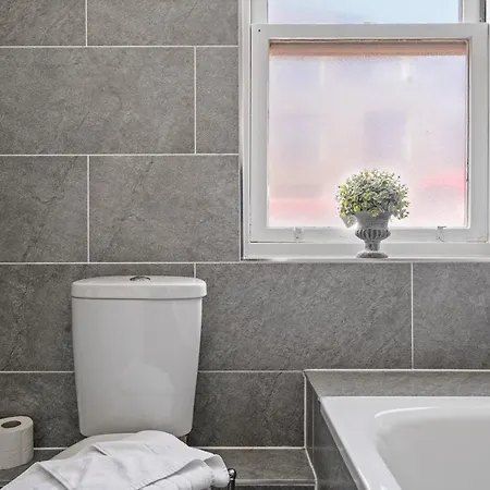 Apartment 2bed1bath Entire House In The Heart Of Camden Town *