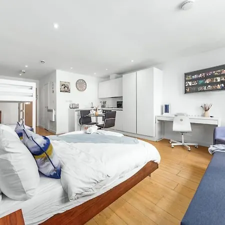 Sleep 6 Piccadilly 1 Bedroom Flat In Vr5 Apartment