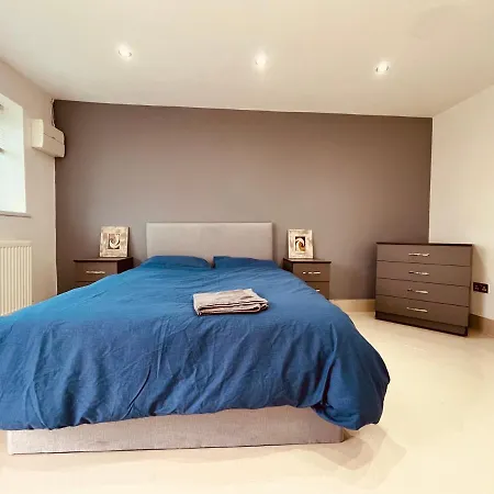 Apartment Large And Comfy Flat C Near Heathrow *