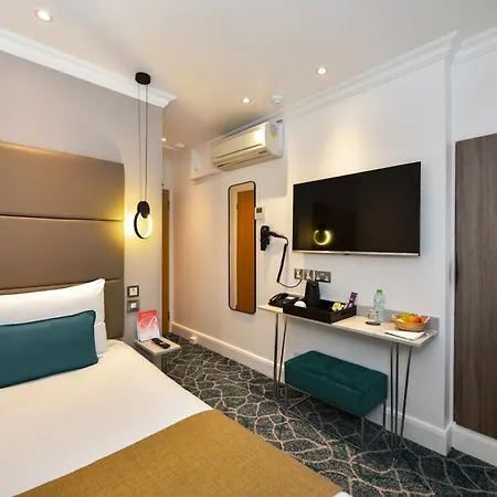 Queens Park Premier Hyde Park Hotel 4*