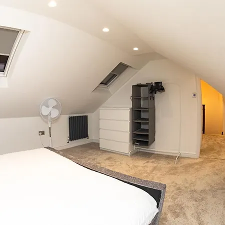 Bonneville House, Private Jacuzzi And Modern Interior