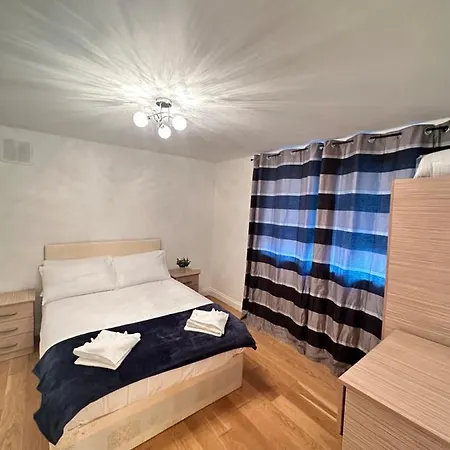 Maida Vale 3-bedroom Apartment *