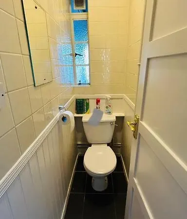 Traditional 3 Bed Flat In Highgate