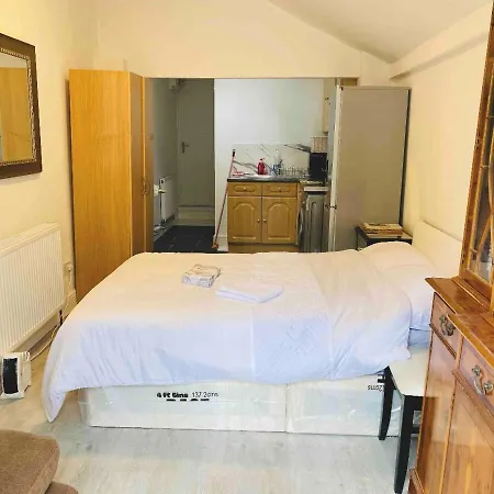 Apartment Cosy In Chingford Near A406 *