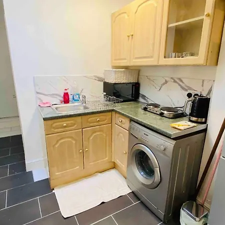 Apartment Cosy In Chingford Near A406