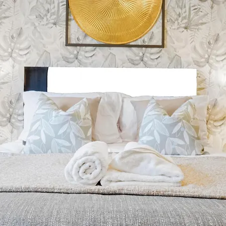 Holiday home Comfortable London Retreat - Sleeps 6 *