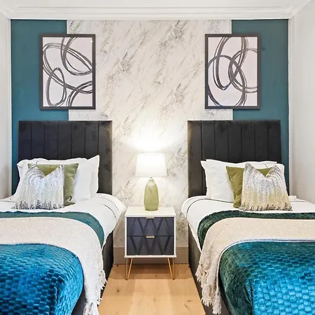 Comfortable London Retreat - Sleeps 6 *