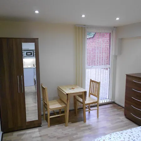 247london Studio Flats * London