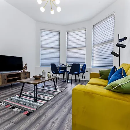 Apartment Comfy And Contemporary One Bedroom Flat London