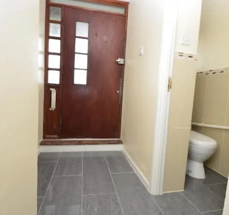 Homestay Large Private With Balcony London