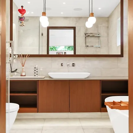 Luxury 3 Bed House By Hyde Park, Bayswater *