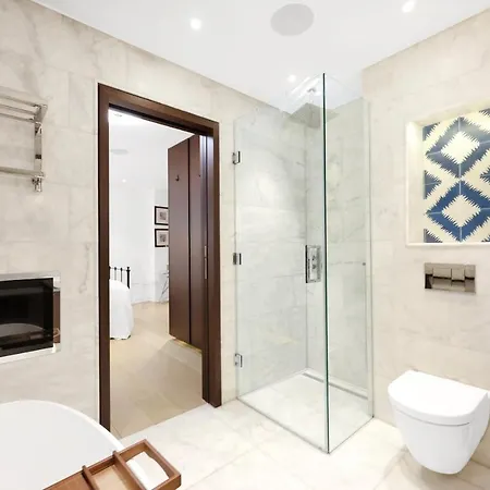 Luxury 3 Bed House By Hyde Park, Bayswater Holiday home *