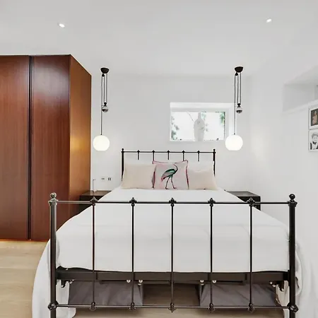 Luxury 3 Bed House By Hyde Park, Bayswater * London