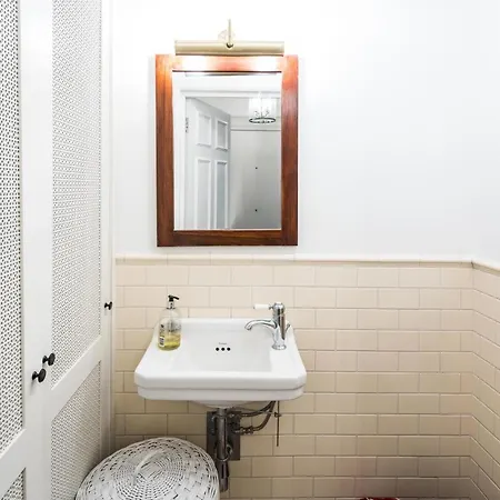 4 Bedroom House Up To 10 People At Heart Of Kensington And Chelsea Apartment *