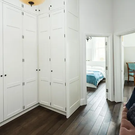 4 Bedroom House Up To 10 People At Heart Of Kensington And Chelsea * London