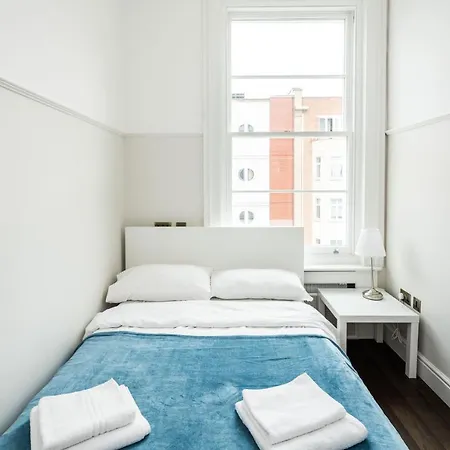 4 Bedroom House Up To 10 People At Heart Of Kensington And Chelsea London
