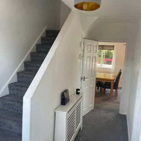 Whole Near To London