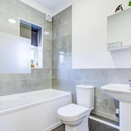 Apartment Modern 2 Bedroom Romford