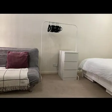 Cosy Flat Trafalgar Square Apartment