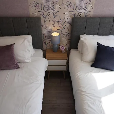 Cosy 2 Bedroom On Bromley-lewisham Hospital Borders *