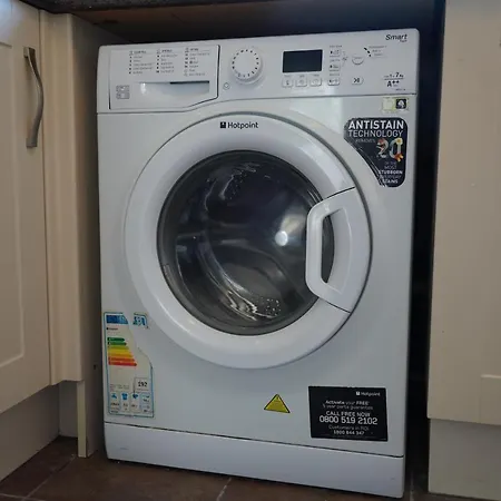 Cosy 2 Bedroom On Bromley-lewisham Hospital Borders *