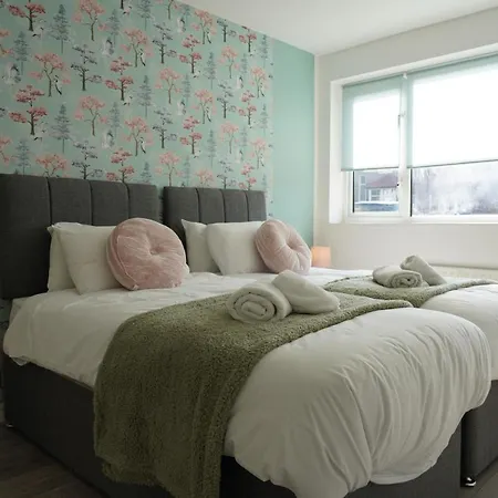 Cosy 2 Bedroom On Bromley-lewisham Hospital Borders Apartment Catford