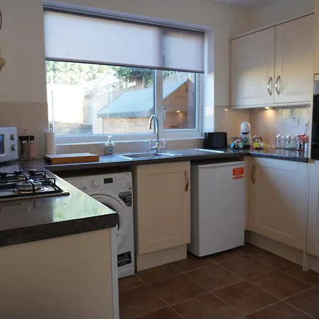 Cosy 2 Bedroom On Bromley-lewisham Hospital Borders Apartment