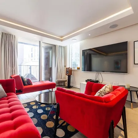 Stylish 2-br Ground Floor In Chelsea * London