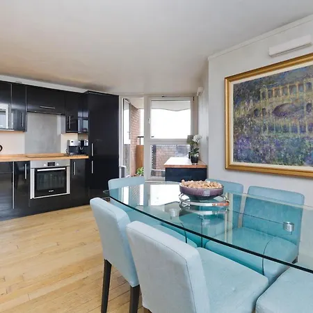Joivy Charming Flat Overlooking River Thames London