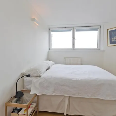 Joivy Charming Flat Overlooking River Thames *