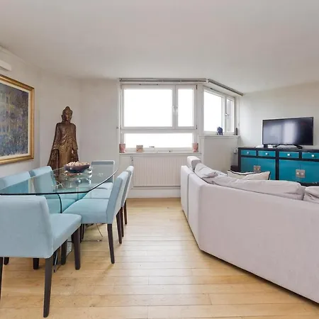 Apartment Joivy Charming Flat Overlooking River Thames London