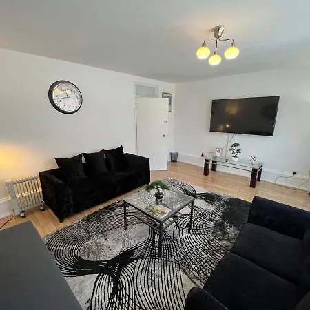 Urluxury 4 Bedroom 5-baths House In Marble Arch, *