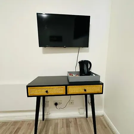 Premium Studio Flat 08 In Central *