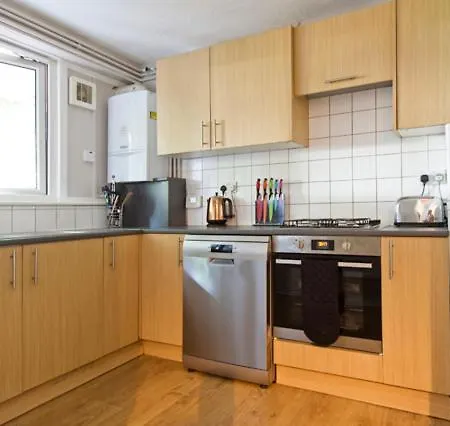 Joivy Spacious Apt With Private Yard In Notting Hill Apartment London
