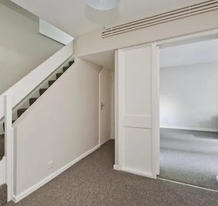 Joivy Spacious Apt With Private Yard In Notting Hill *