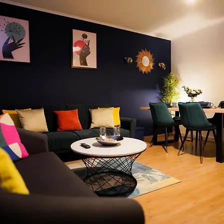 Enfield North 3br Apartment